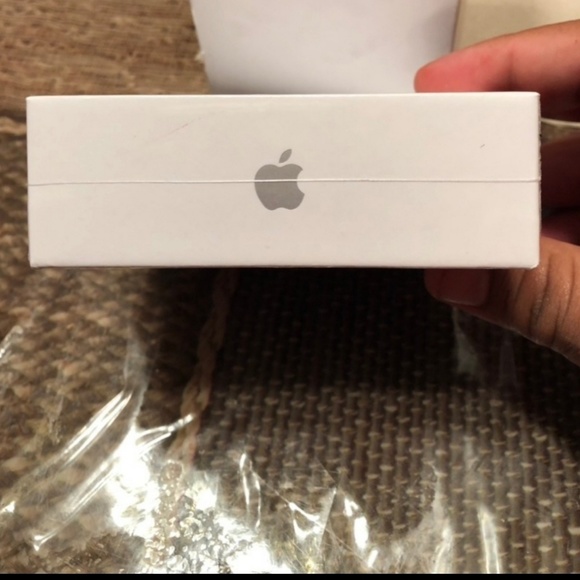 Apple airpods - Picture 3 of 3